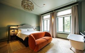 Uylenhof Hotel